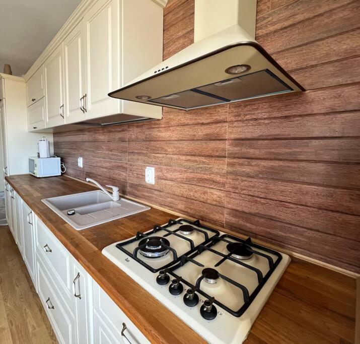 Central Apartment With Panoramic View บราชอฟ ภายนอก รูปภาพ
